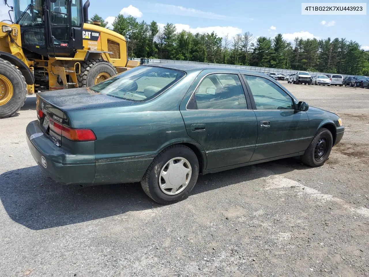 1999 Toyota Camry Ce VIN: 4T1BG22K7XU443923 Lot: 61206005