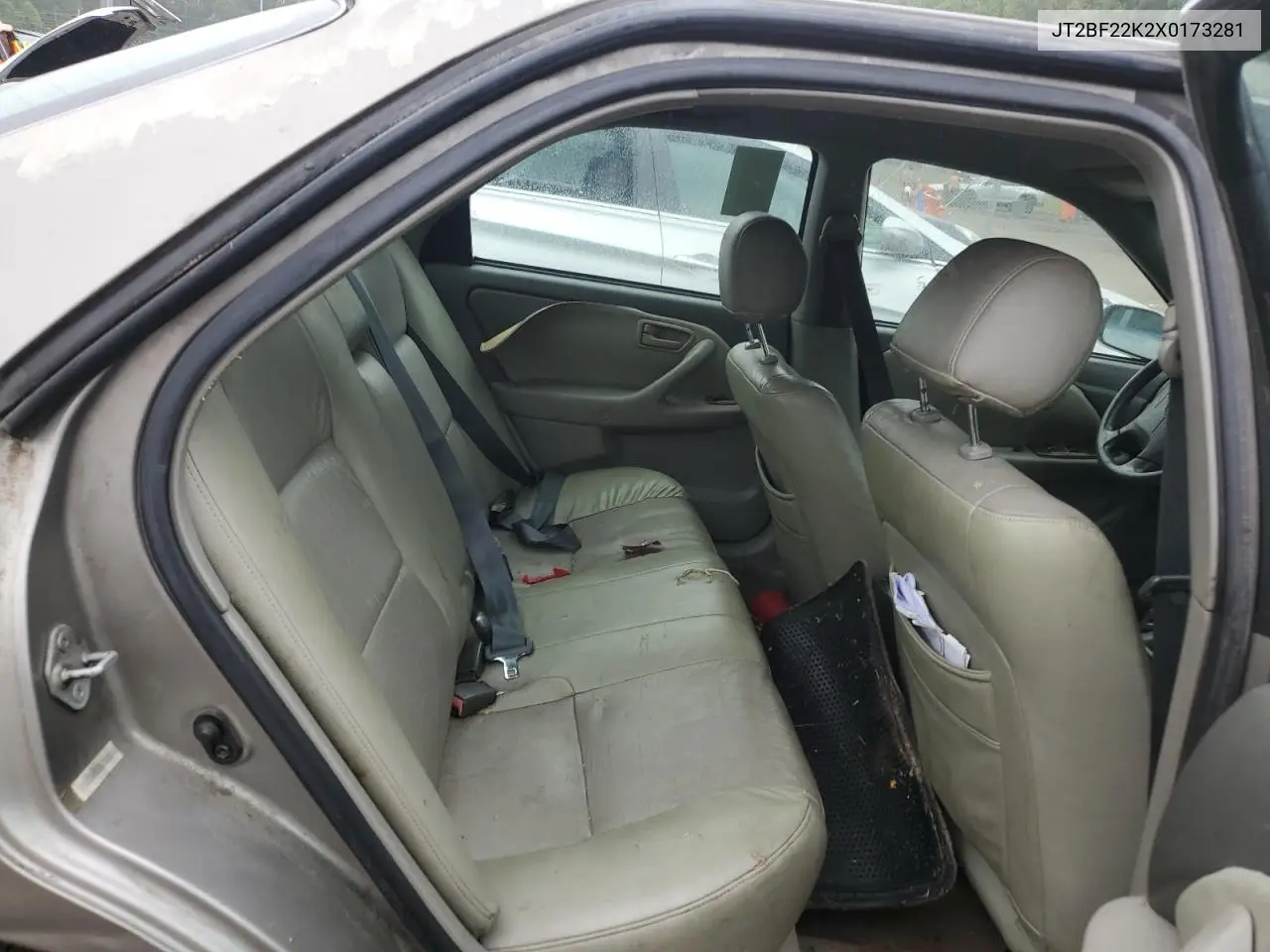 1999 Toyota Camry Le VIN: JT2BF22K2X0173281 Lot: 62668805
