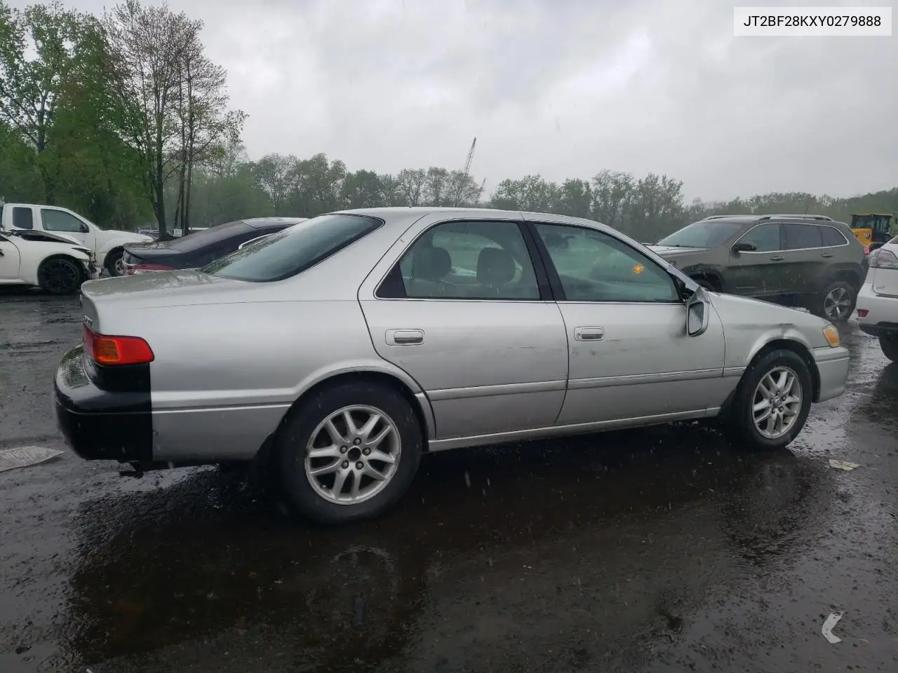 2000 Toyota Camry Le VIN: JT2BF28KXY0279888 Lot: 56391935