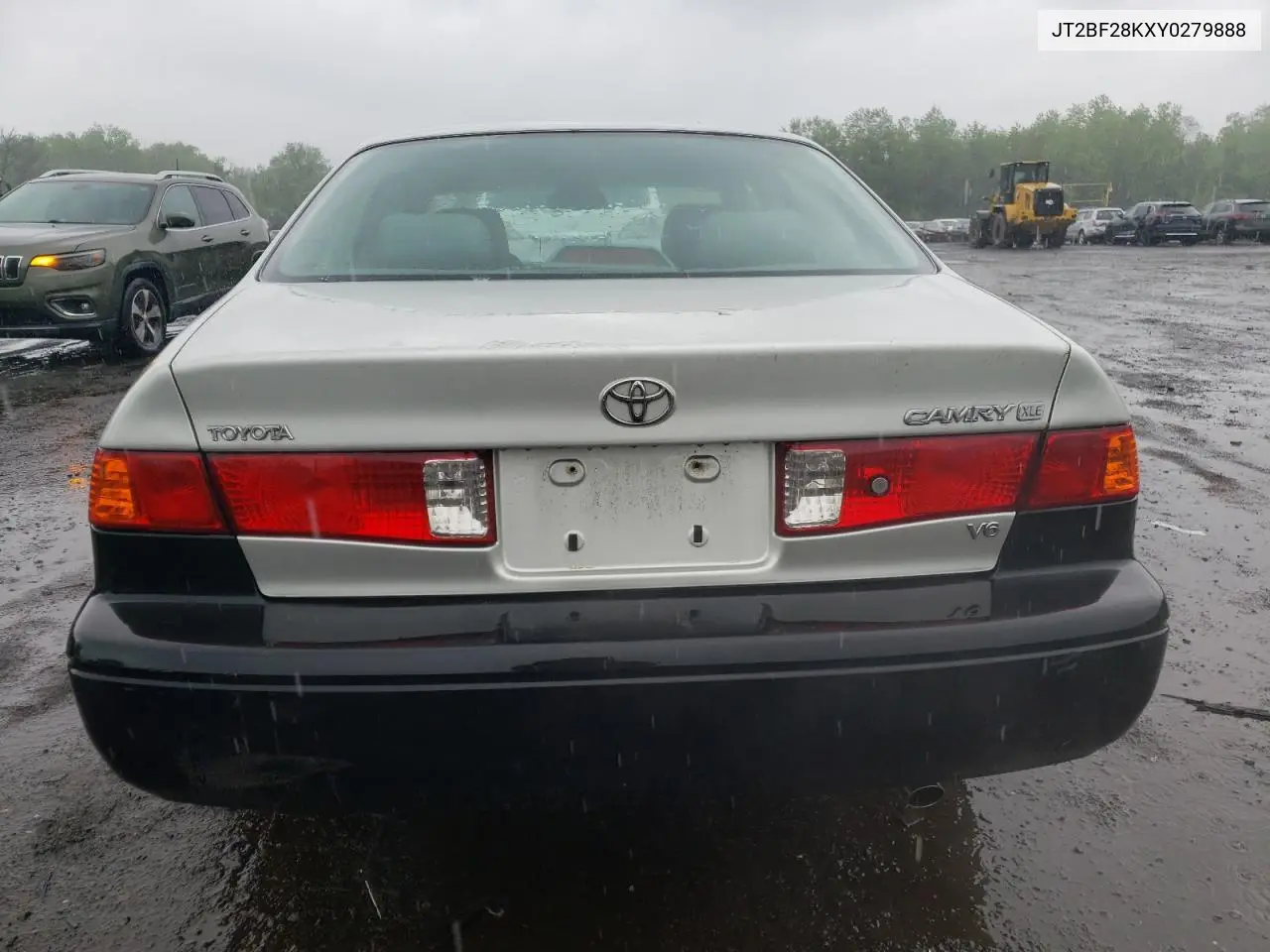 2000 Toyota Camry Le VIN: JT2BF28KXY0279888 Lot: 56391935