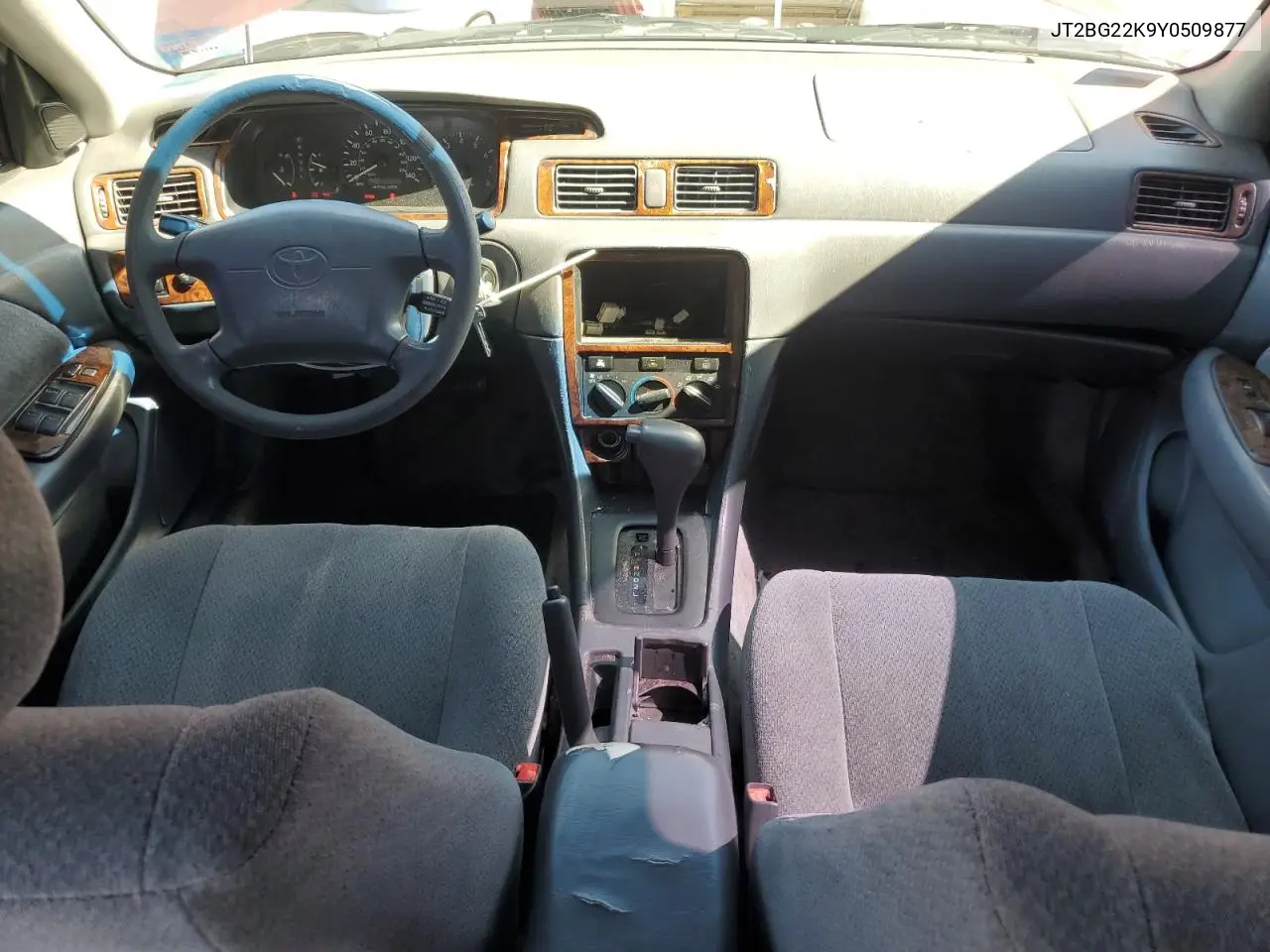2000 Toyota Camry Ce VIN: JT2BG22K9Y0509877 Lot: 57040805