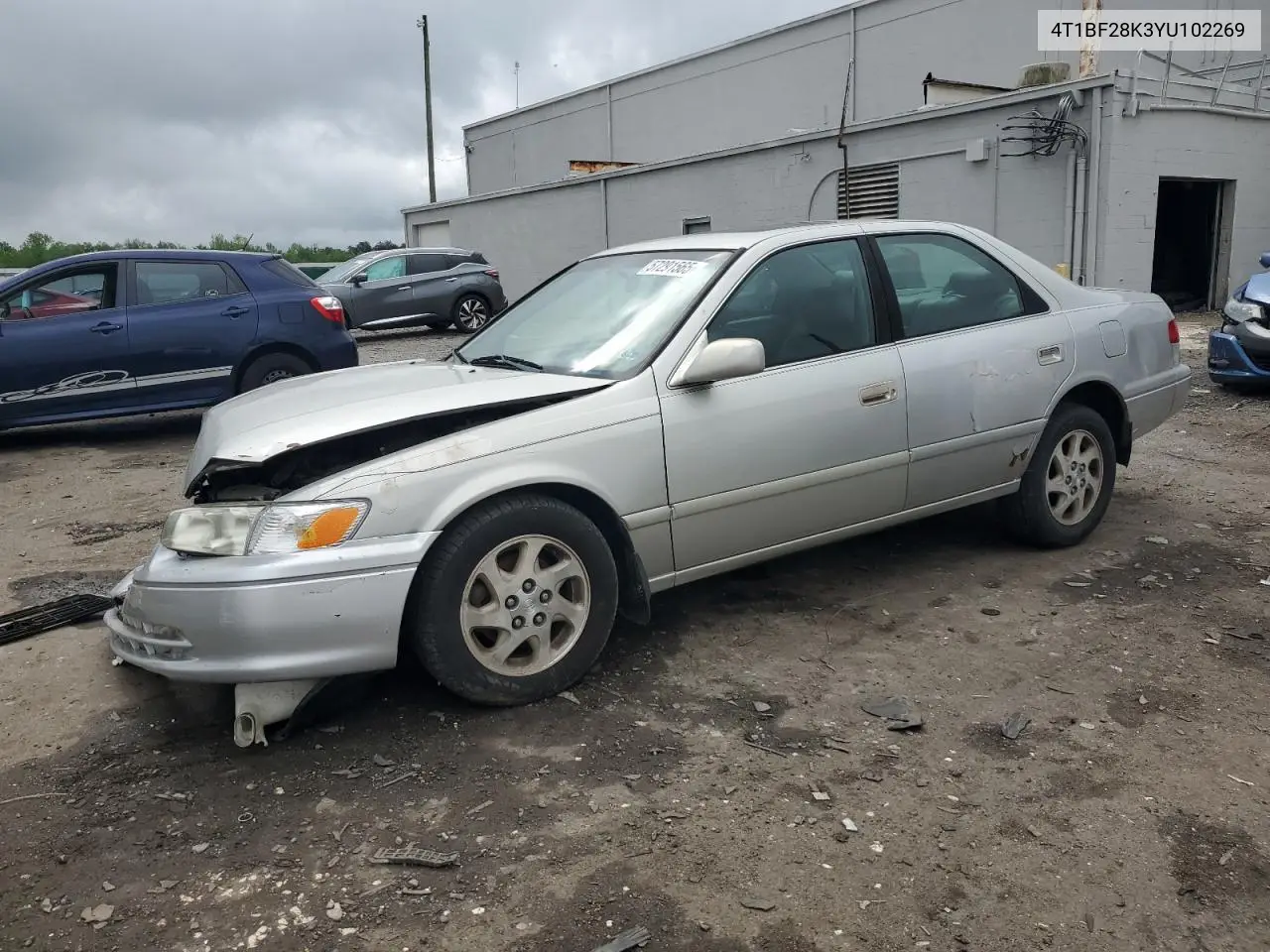 2000 Toyota Camry Le VIN: 4T1BF28K3YU102269 Lot: 57291565