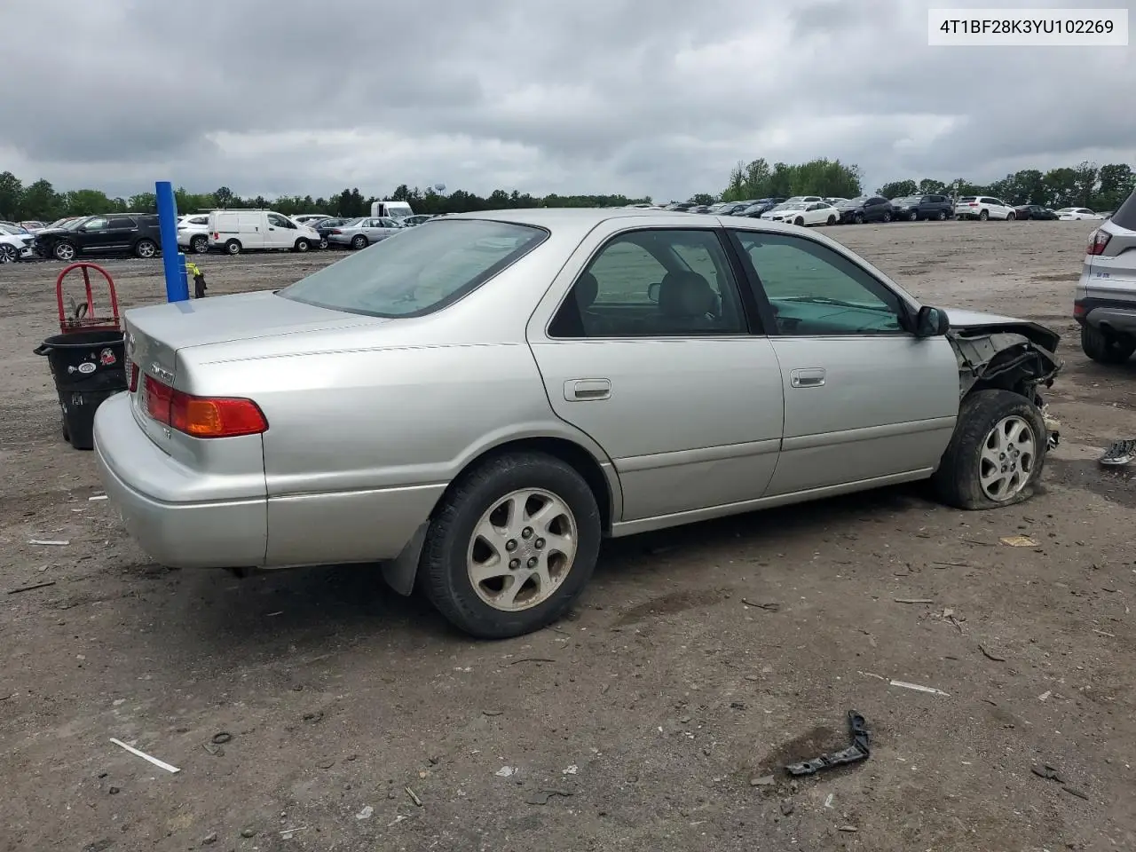 2000 Toyota Camry Le VIN: 4T1BF28K3YU102269 Lot: 57291565