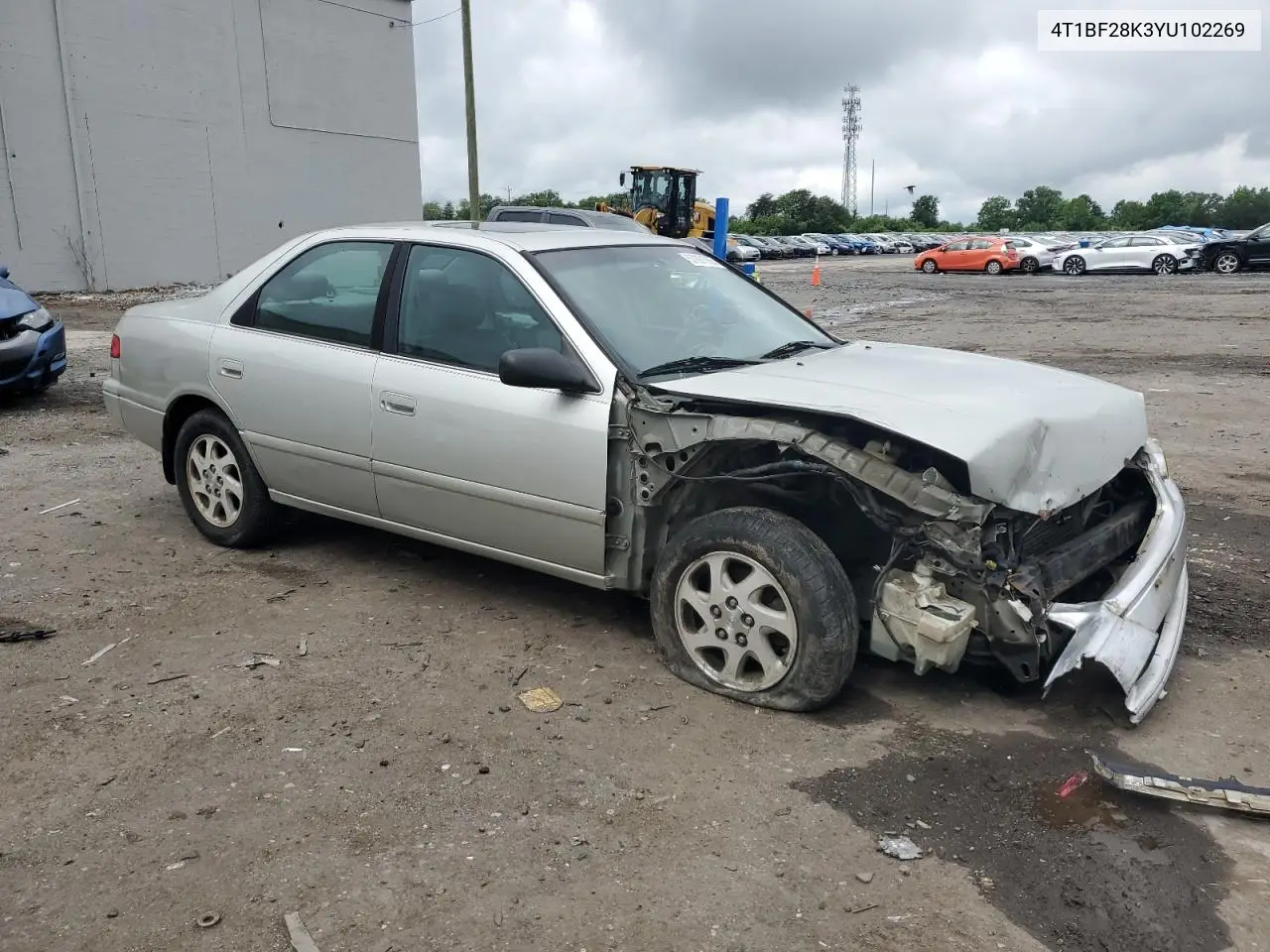 2000 Toyota Camry Le VIN: 4T1BF28K3YU102269 Lot: 57291565