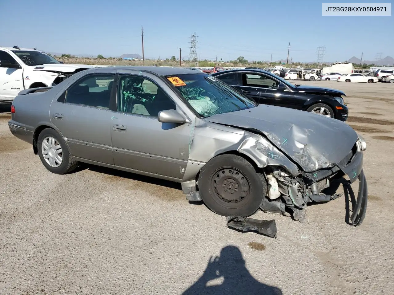 2000 Toyota Camry Le VIN: JT2BG28KXY0504971 Lot: 60898055
