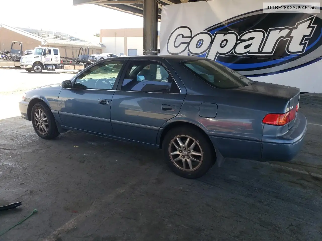 2000 Toyota Camry Le VIN: 4T1BF28K2YU946156 Lot: 61776065