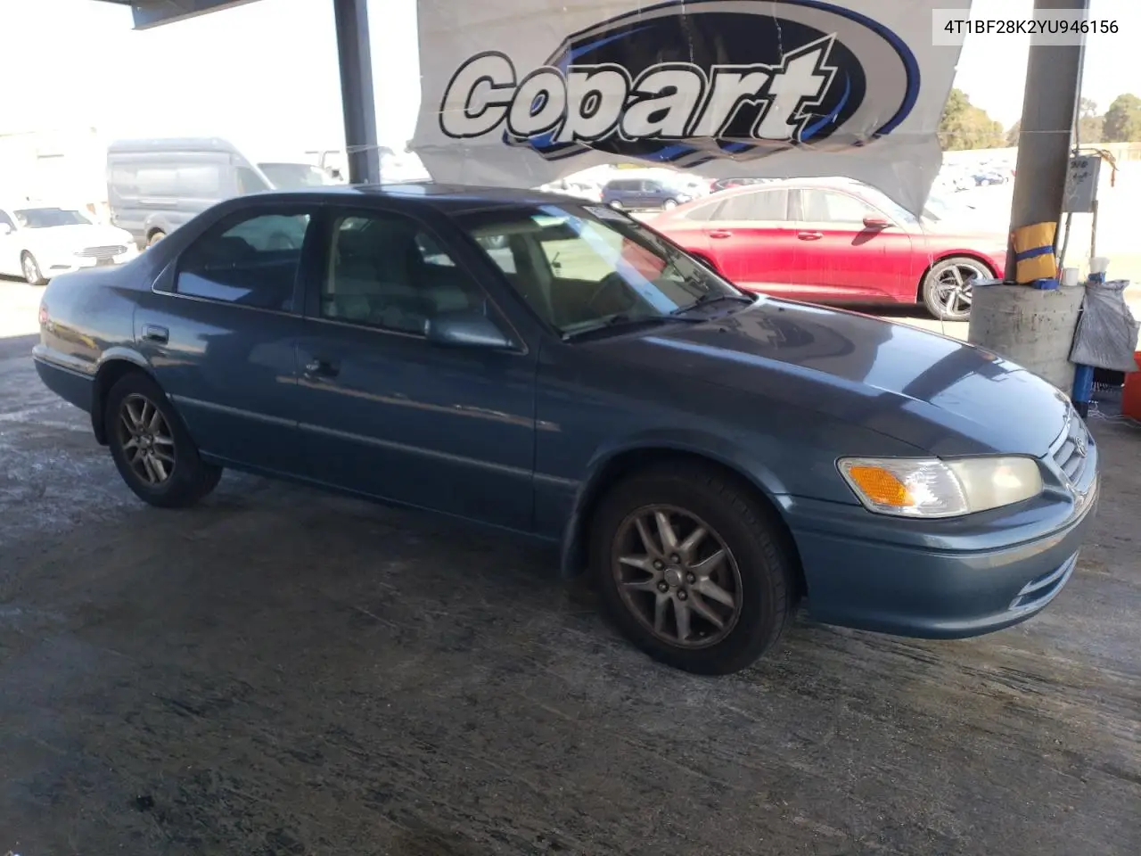 2000 Toyota Camry Le VIN: 4T1BF28K2YU946156 Lot: 61776065