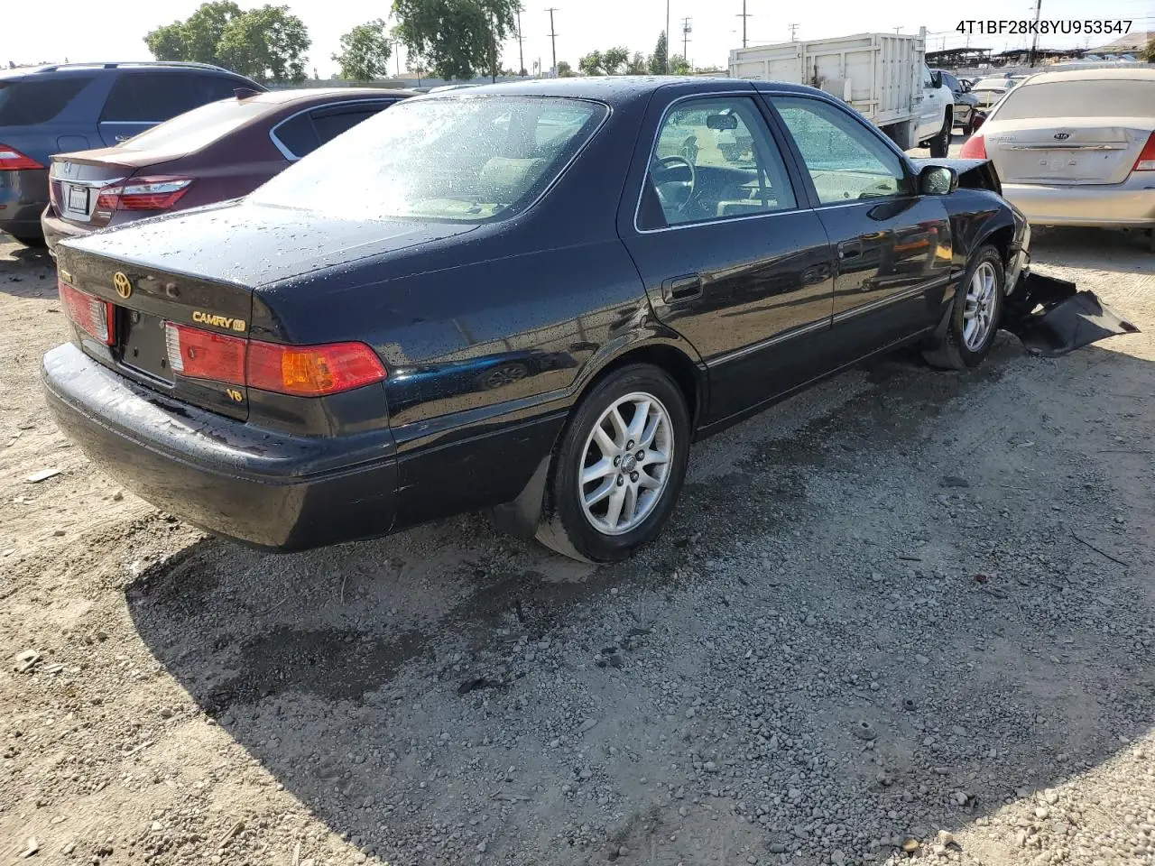 2000 Toyota Camry Le VIN: 4T1BF28K8YU953547 Lot: 62031465