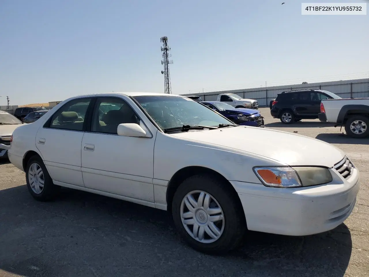 2000 Toyota Camry Le VIN: 4T1BF22K1YU955732 Lot: 62236265
