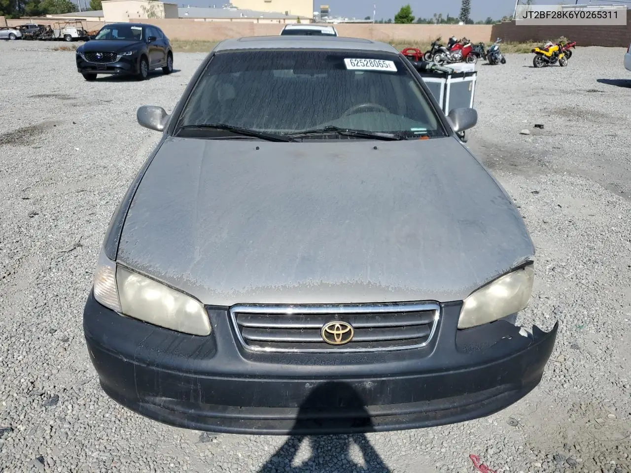 2000 Toyota Camry Le VIN: JT2BF28K6Y0265311 Lot: 62528065