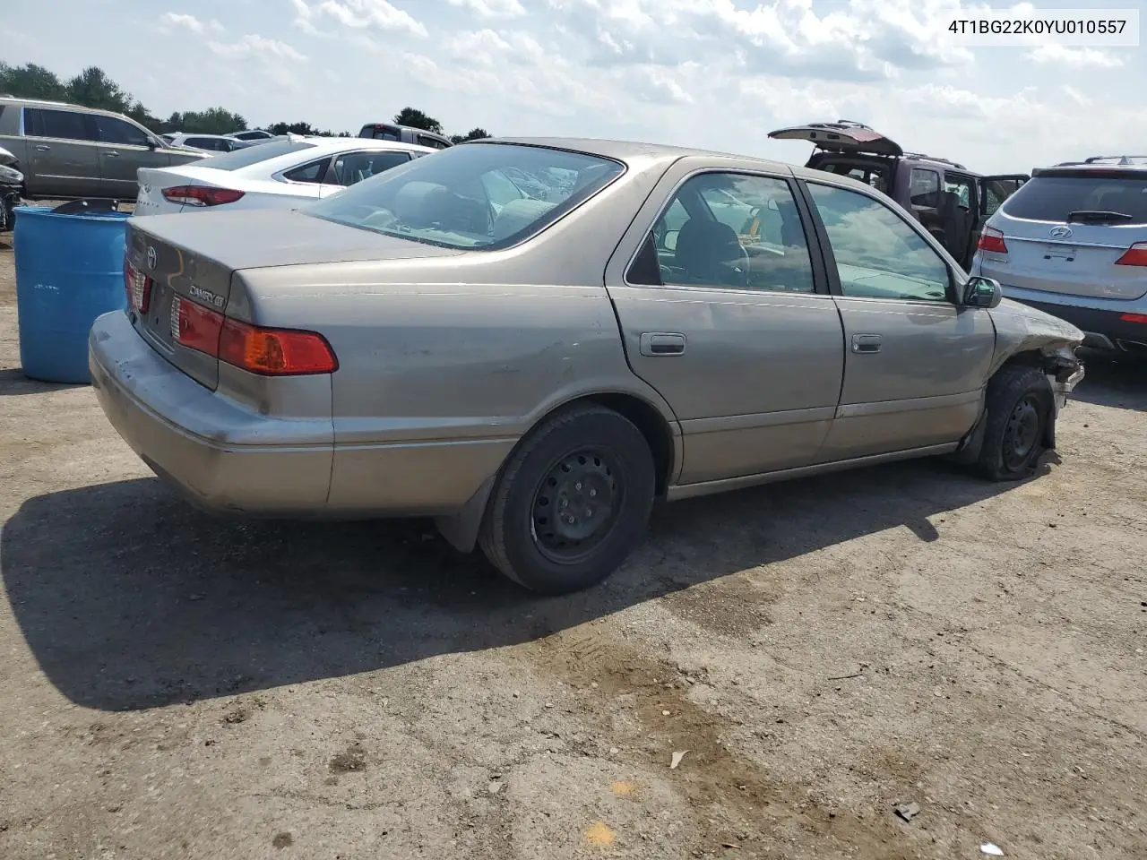 2000 Toyota Camry Ce VIN: 4T1BG22K0YU010557 Lot: 62556385