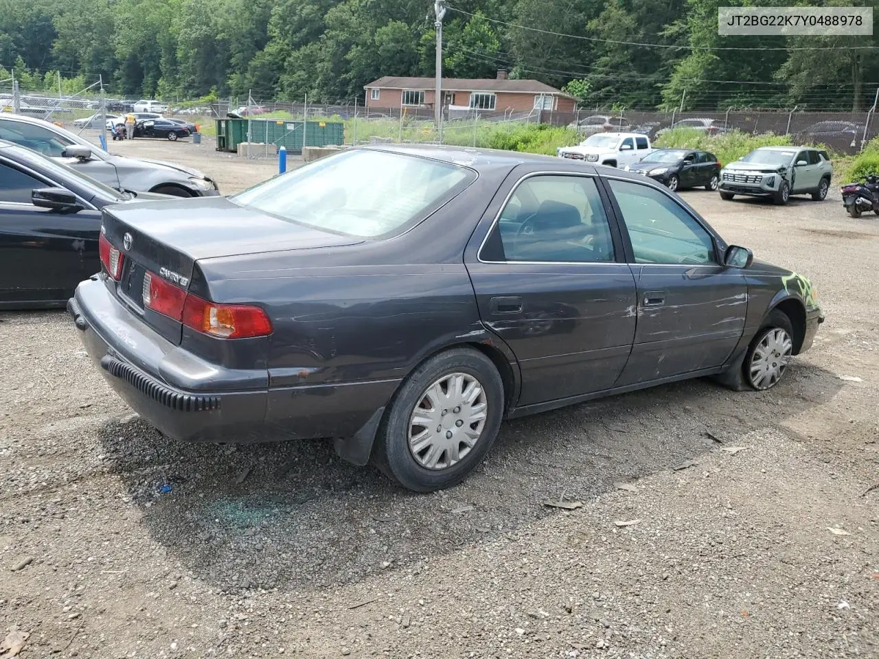 2000 Toyota Camry Ce VIN: JT2BG22K7Y0488978 Lot: 62672485