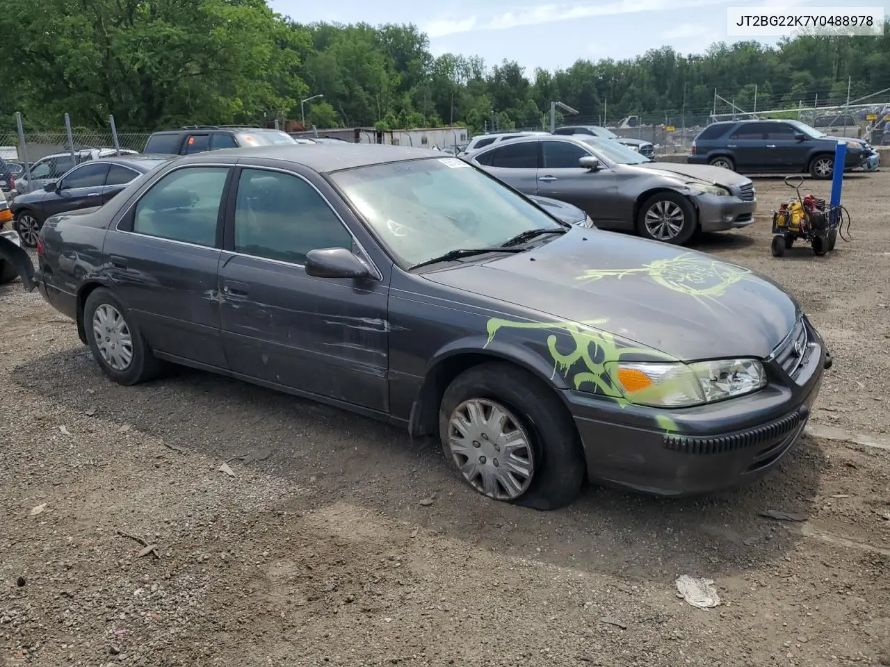 2000 Toyota Camry Ce VIN: JT2BG22K7Y0488978 Lot: 62672485