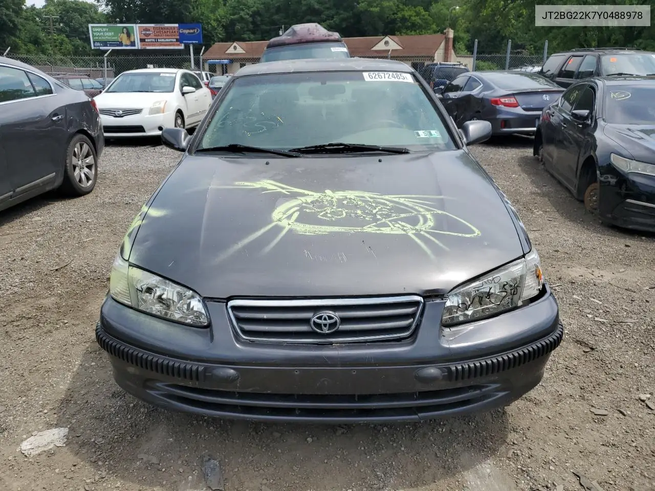 2000 Toyota Camry Ce VIN: JT2BG22K7Y0488978 Lot: 62672485