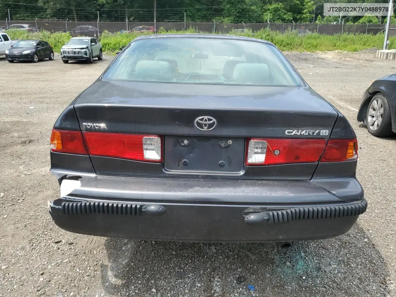 2000 Toyota Camry Ce VIN: JT2BG22K7Y0488978 Lot: 62672485