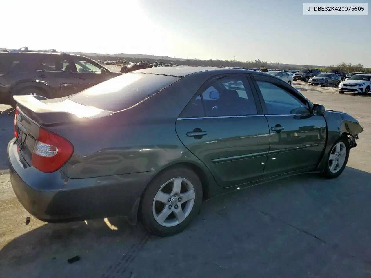 2002 Toyota Camry Le VIN: JTDBE32K420075605 Lot: 48949595