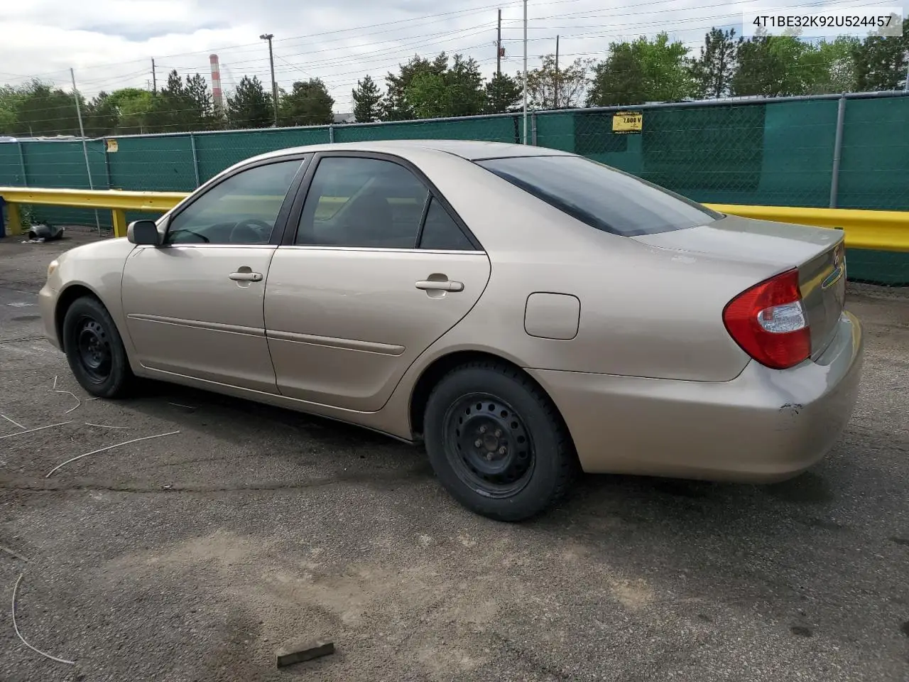2002 Toyota Camry Le VIN: 4T1BE32K92U524457 Lot: 56864365