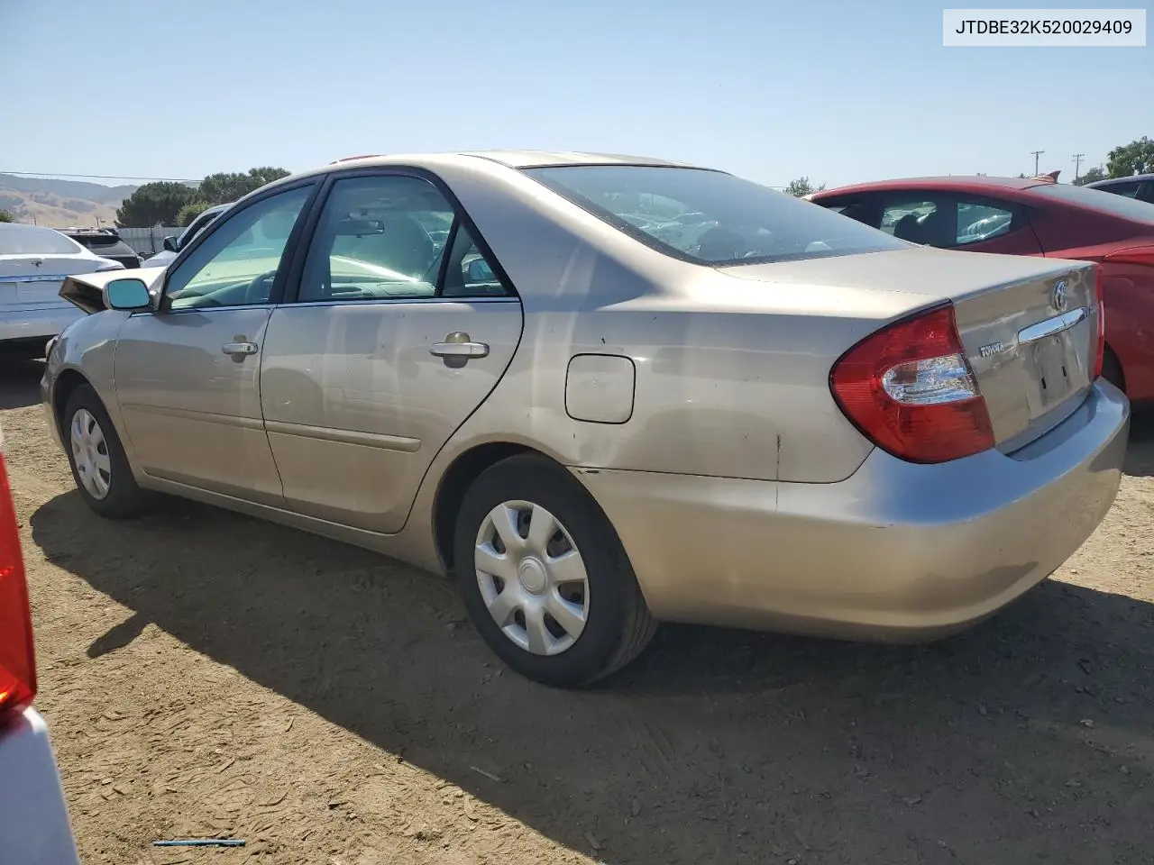 2002 Toyota Camry Le VIN: JTDBE32K520029409 Lot: 59185495