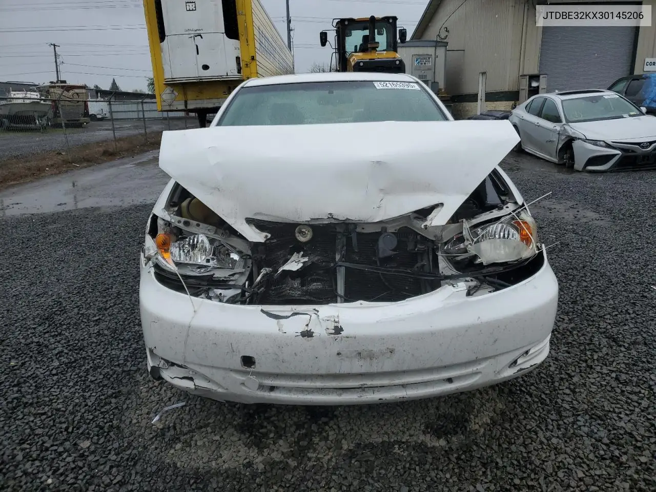 2003 Toyota Camry Le VIN: JTDBE32KX30145206 Lot: 52165395