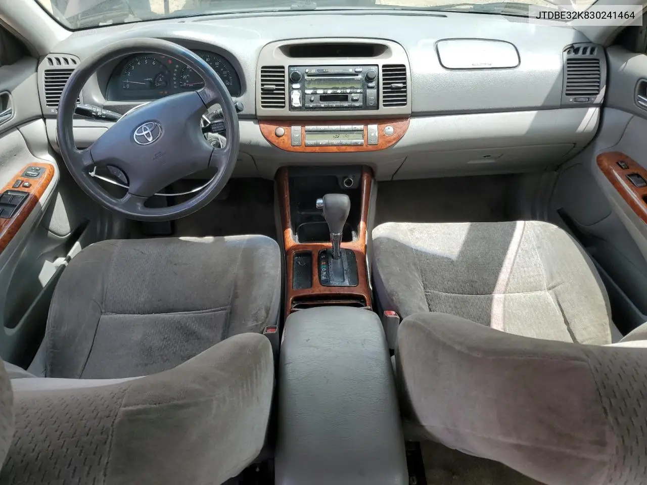 2003 Toyota Camry Le VIN: JTDBE32K830241464 Lot: 56765425