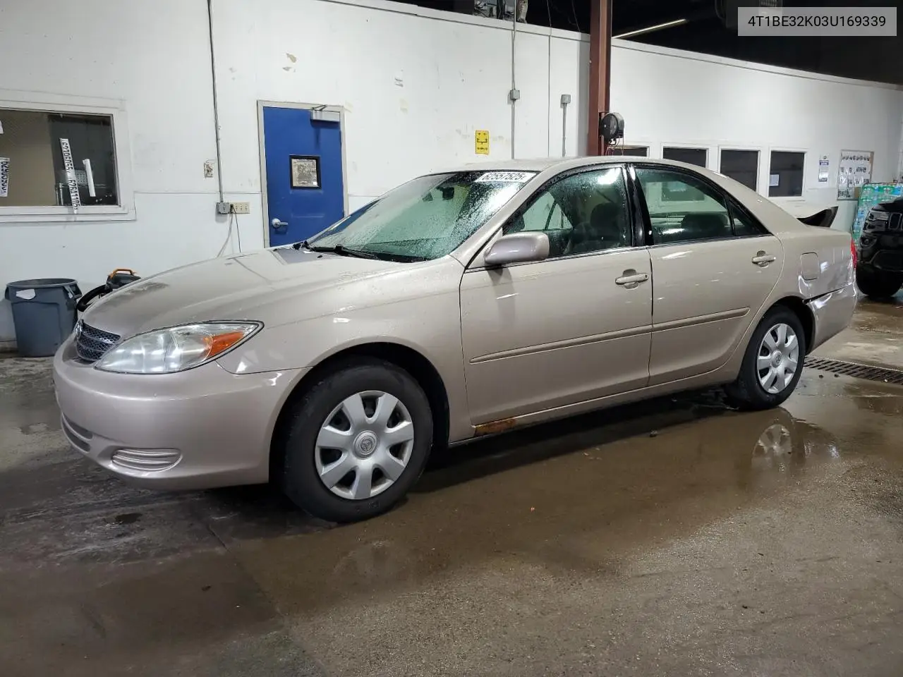 2003 Toyota Camry Le VIN: 4T1BE32K03U169339 Lot: 62557525