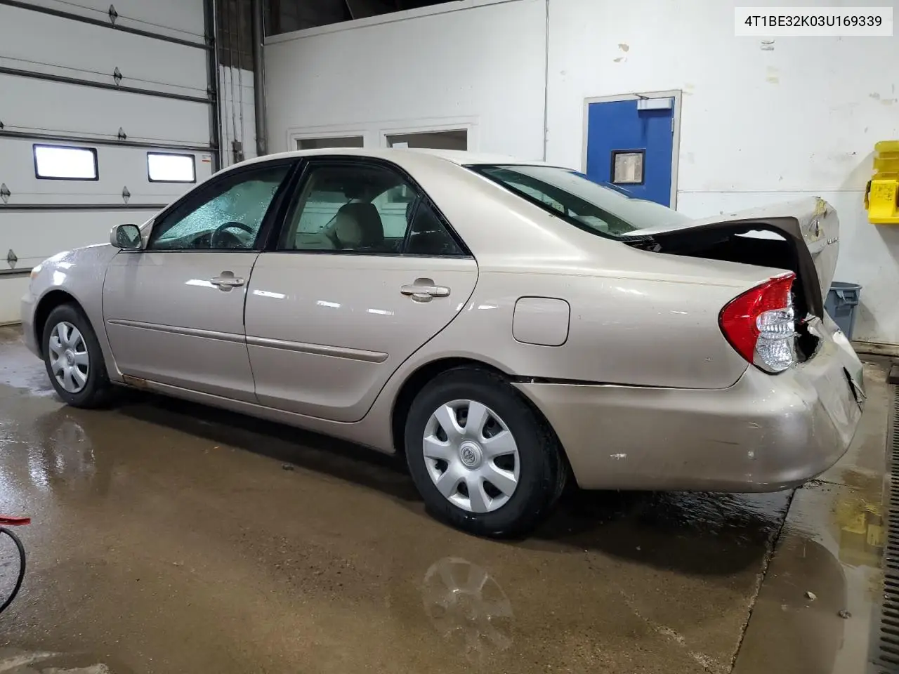 2003 Toyota Camry Le VIN: 4T1BE32K03U169339 Lot: 62557525