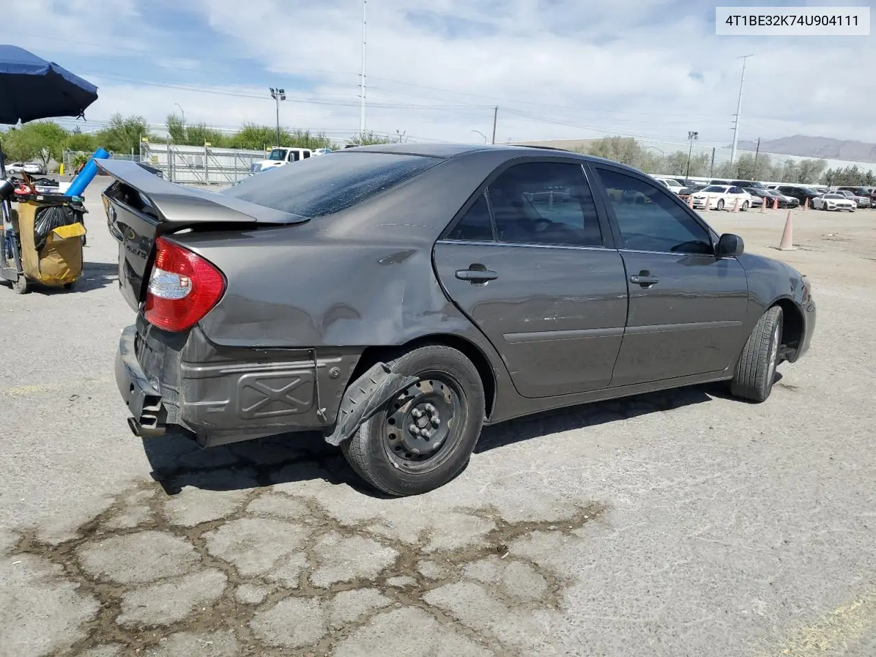 2004 Toyota Camry Le VIN: 4T1BE32K74U904111 Lot: 54249425