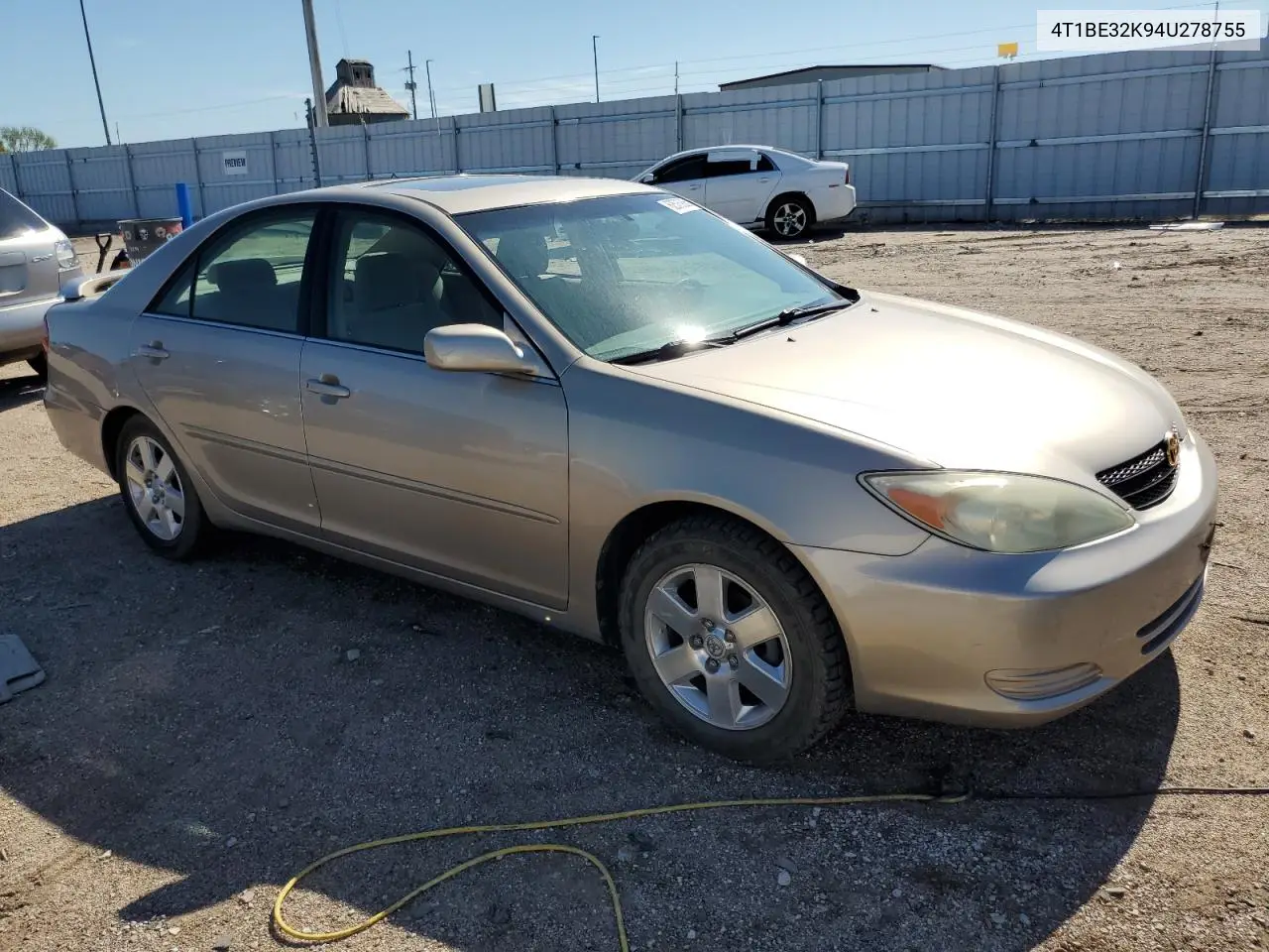 2004 Toyota Camry Le VIN: 4T1BE32K94U278755 Lot: 62576935