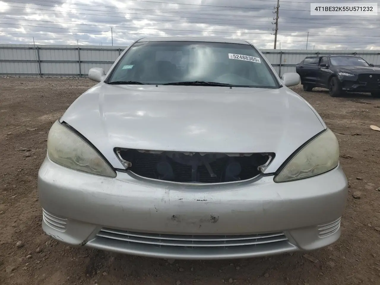 2005 Toyota Camry Le VIN: 4T1BE32K55U571232 Lot: 52488365