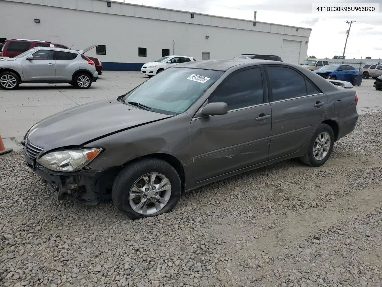 2005 Toyota Camry Le VIN: 4T1BE30K95U966890 Lot: 56708695
