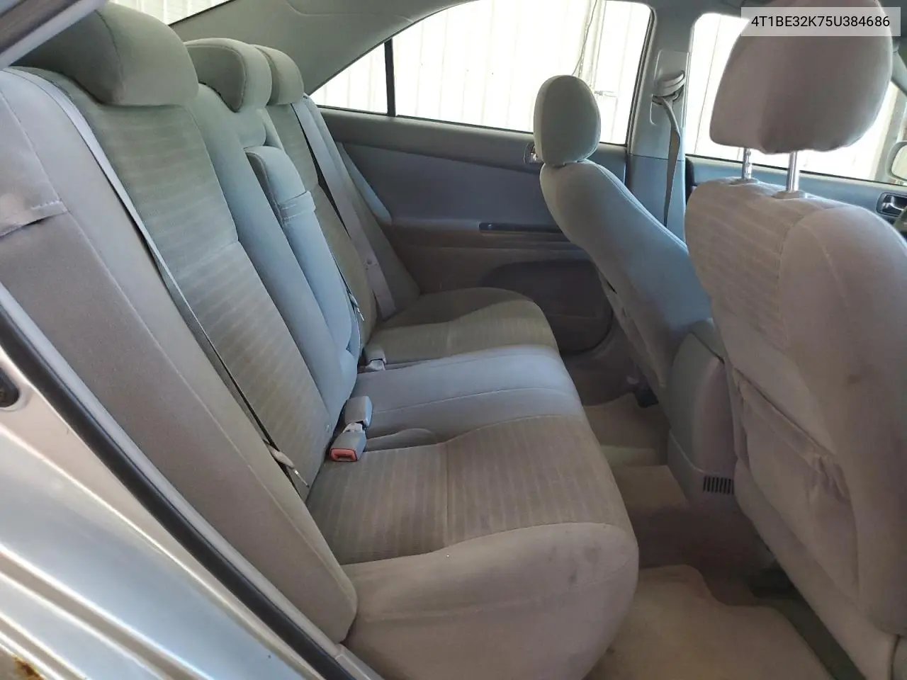 2005 Toyota Camry Le VIN: 4T1BE32K75U384686 Lot: 56887325