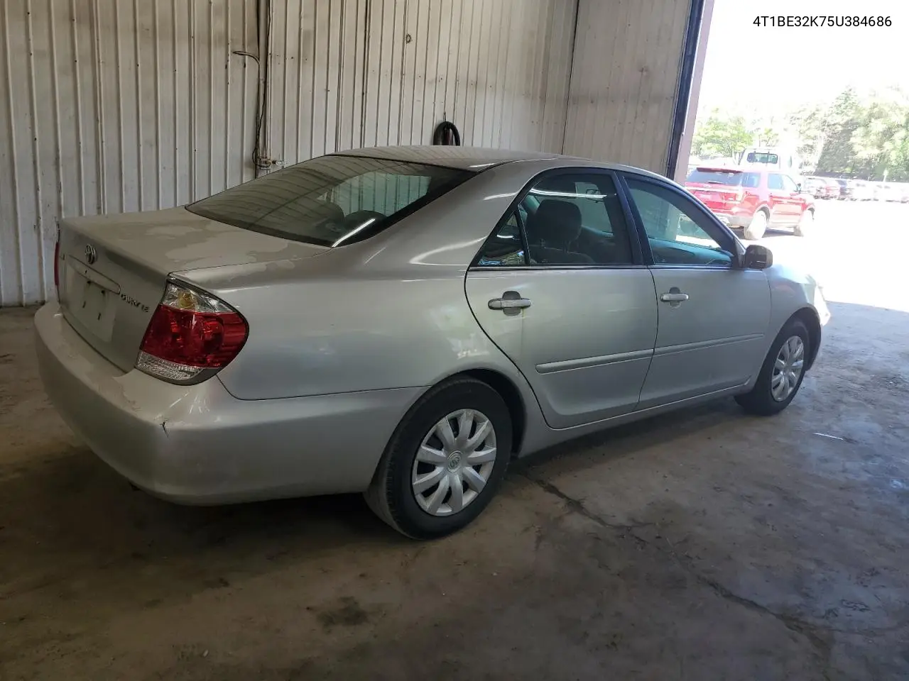 2005 Toyota Camry Le VIN: 4T1BE32K75U384686 Lot: 56887325