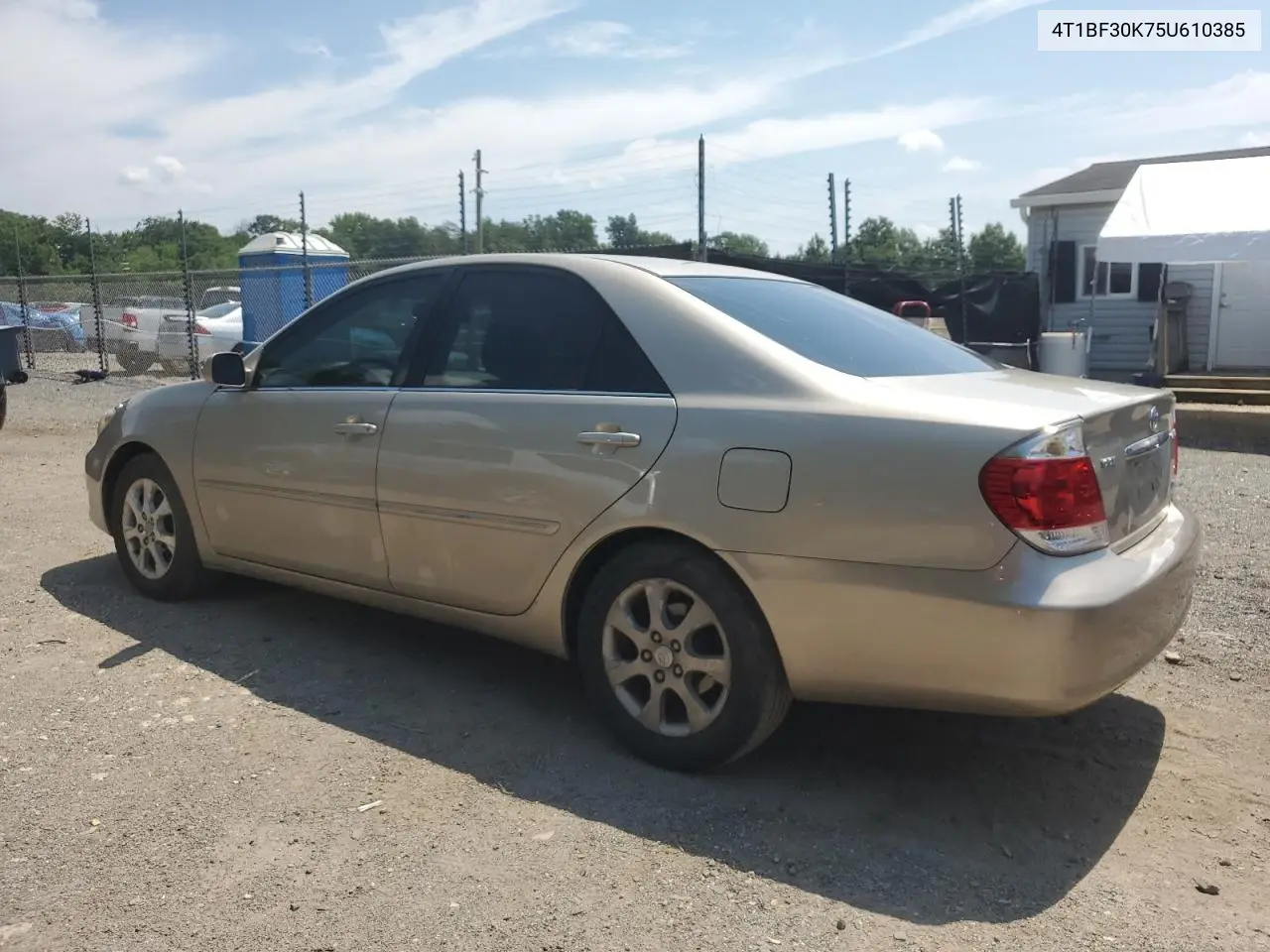2005 Toyota Camry Le VIN: 4T1BF30K75U610385 Lot: 62464535