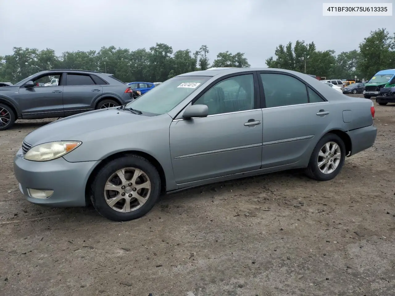 2005 Toyota Camry Le VIN: 4T1BF30K75U613335 Lot: 62474015