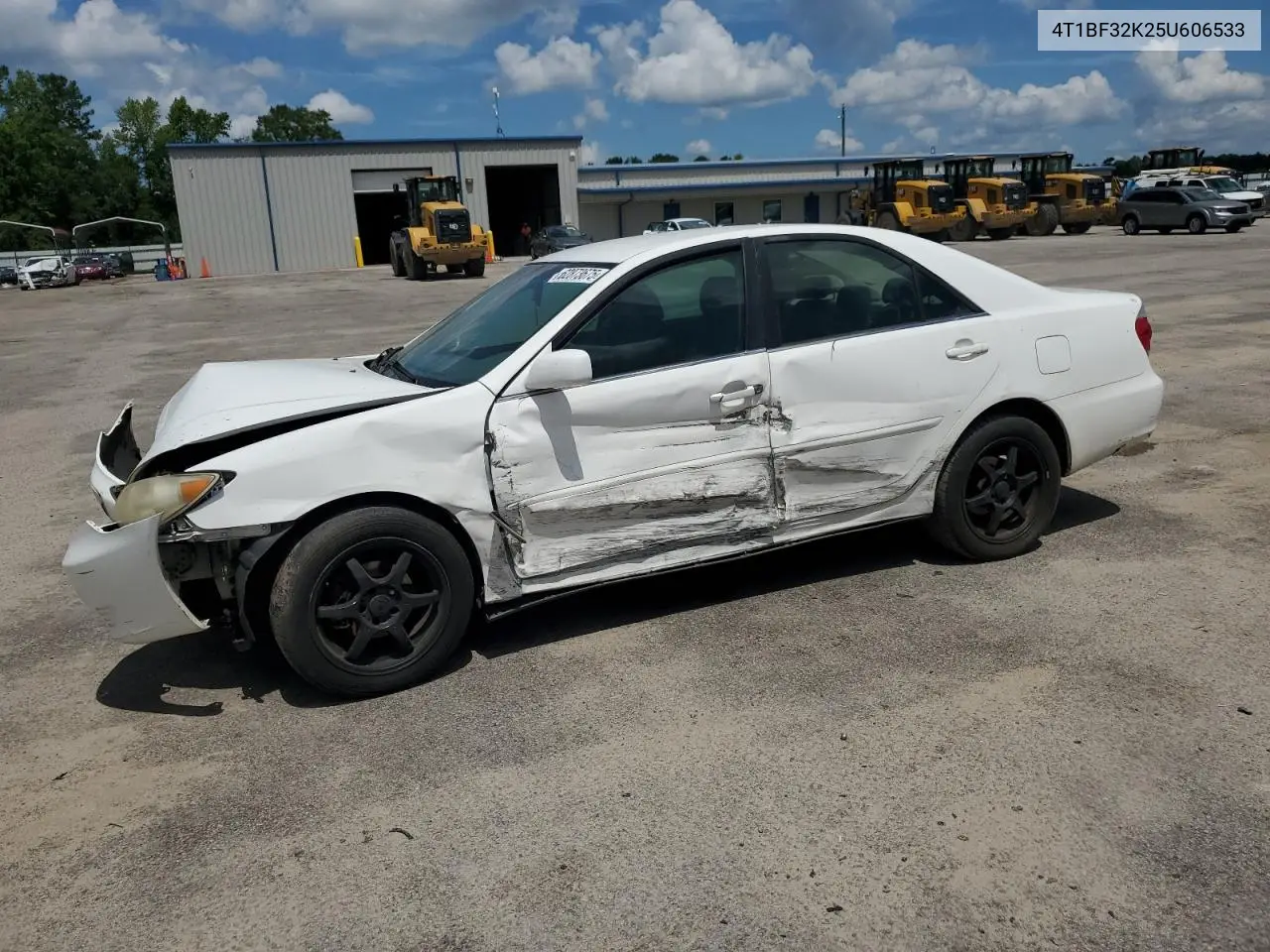 2005 Toyota Camry Le VIN: 4T1BF32K25U606533 Lot: 62873675