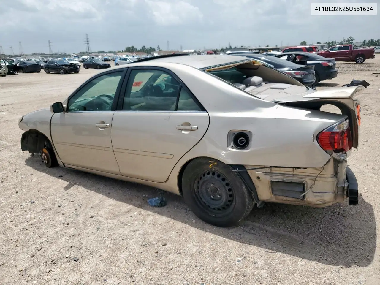 2005 Toyota Camry Le VIN: 4T1BE32K25U551634 Lot: 62899035