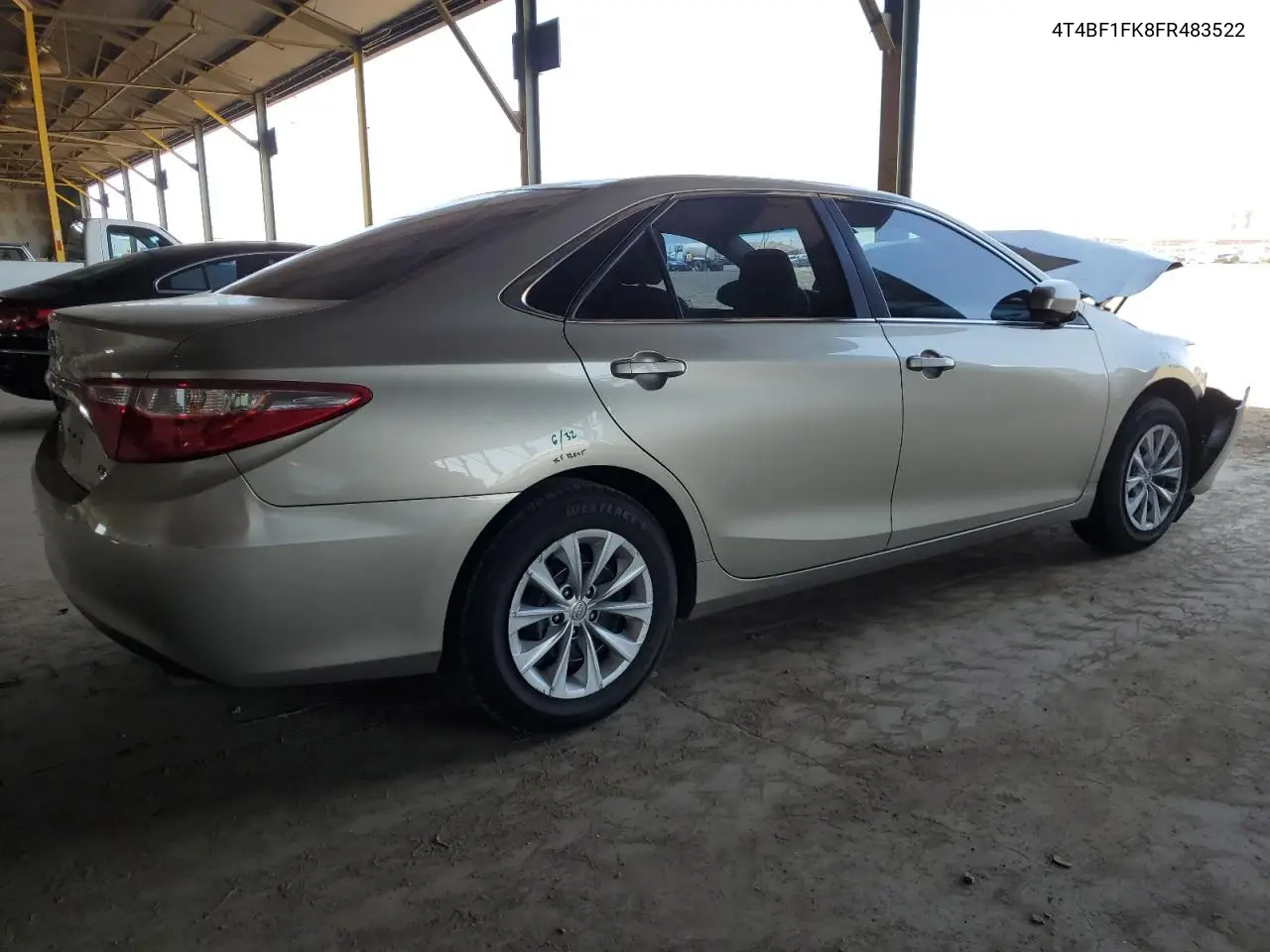 2015 Toyota Camry Le VIN: 4T4BF1FK8FR483522 Lot: 56401325