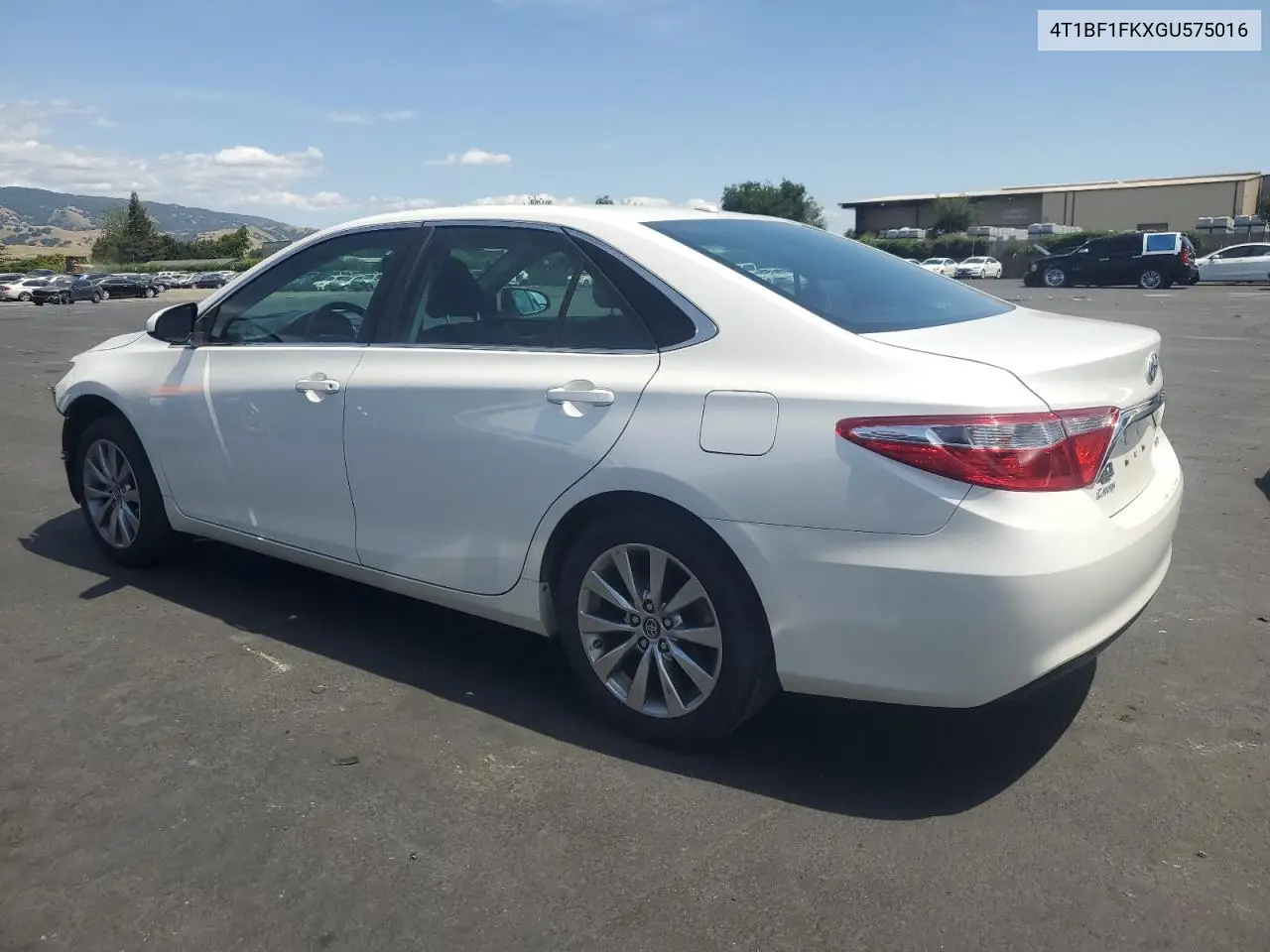 4t1bf1fkxgu575016 4T1BF1FKXGU575016 2016 Toyota Camry Le