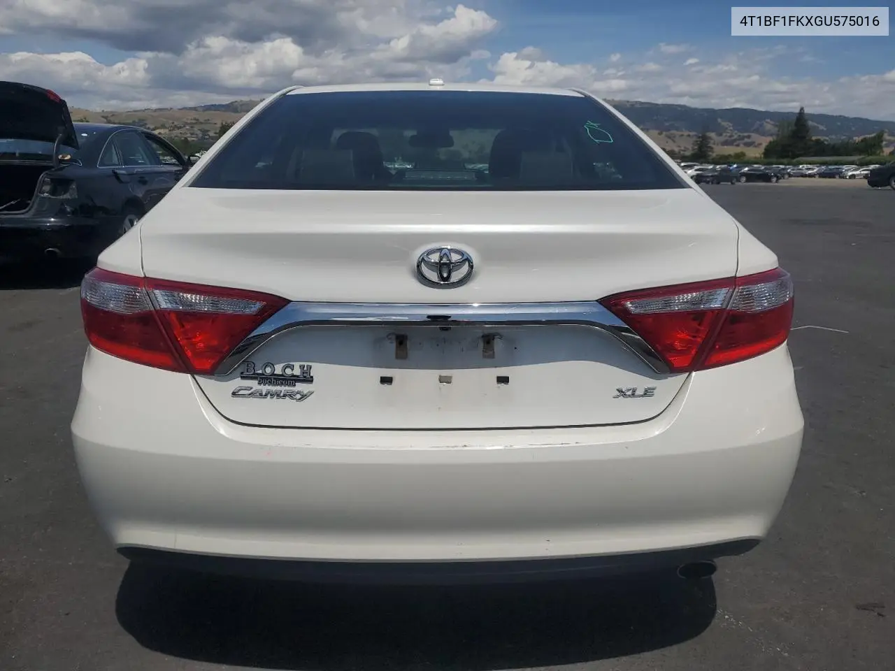 4t1bf1fkxgu575016 4T1BF1FKXGU575016 2016 Toyota Camry Le