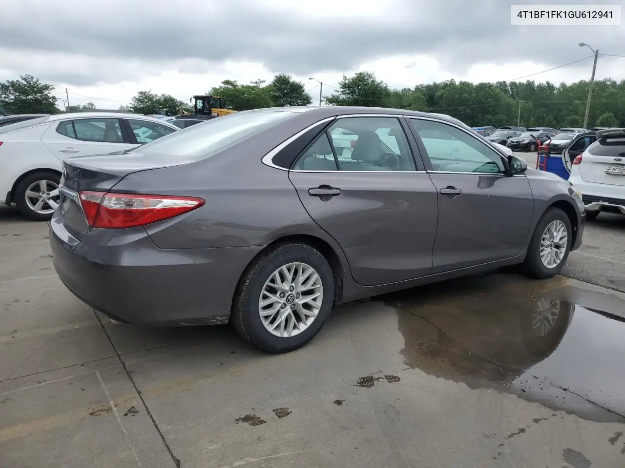 2016 Toyota Camry Le VIN: 4T1BF1FK1GU612941 Lot: 61575345