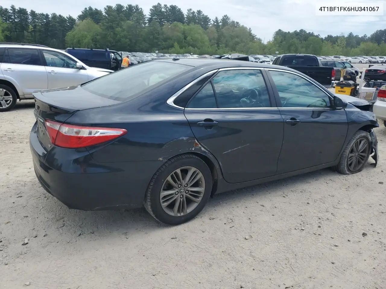 2017 Toyota Camry Le VIN: 4T1BF1FK6HU341067 Lot: 57134695