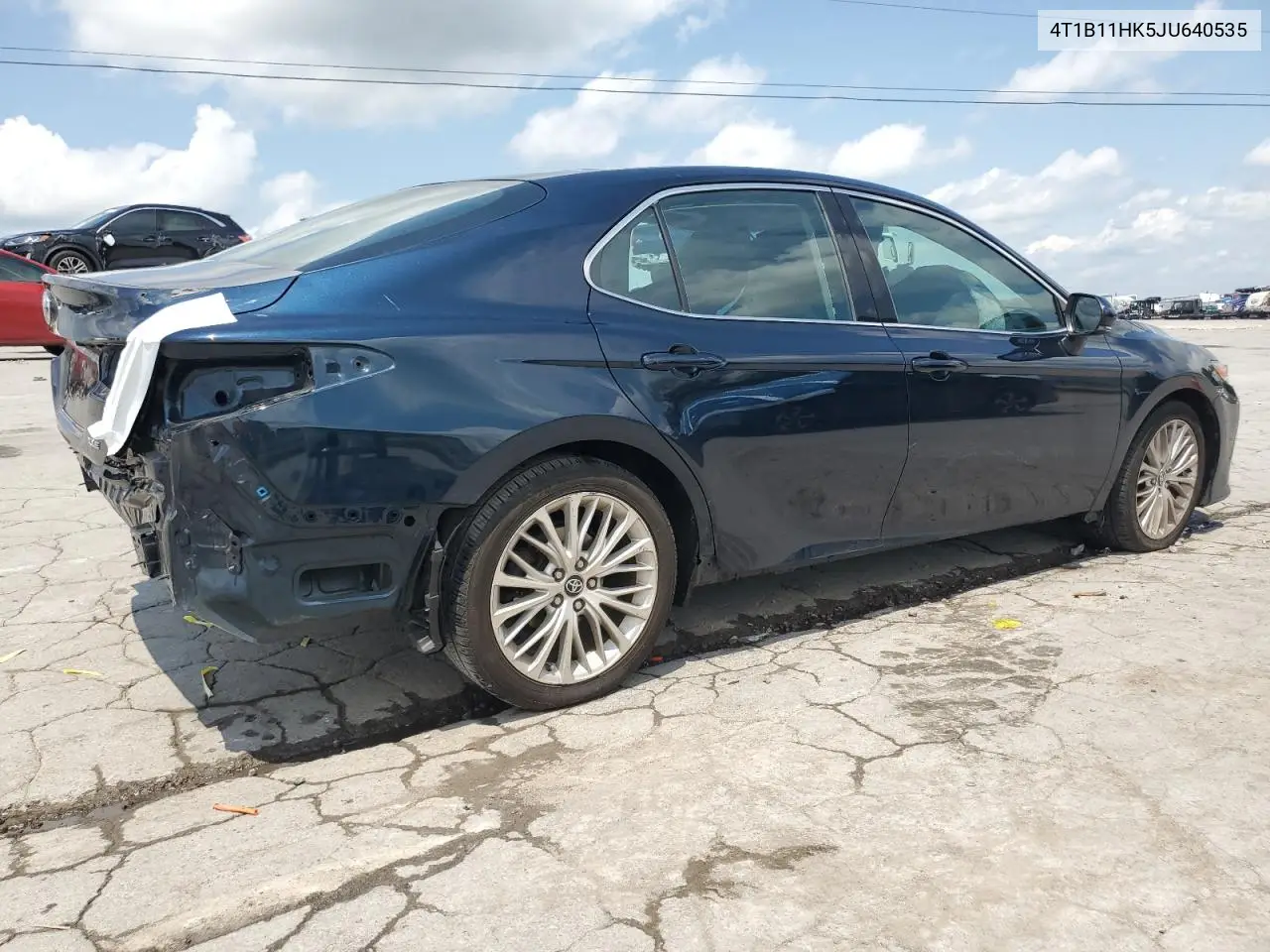 2018 Toyota Camry L VIN: 4T1B11HK5JU640535 Lot: 56927375