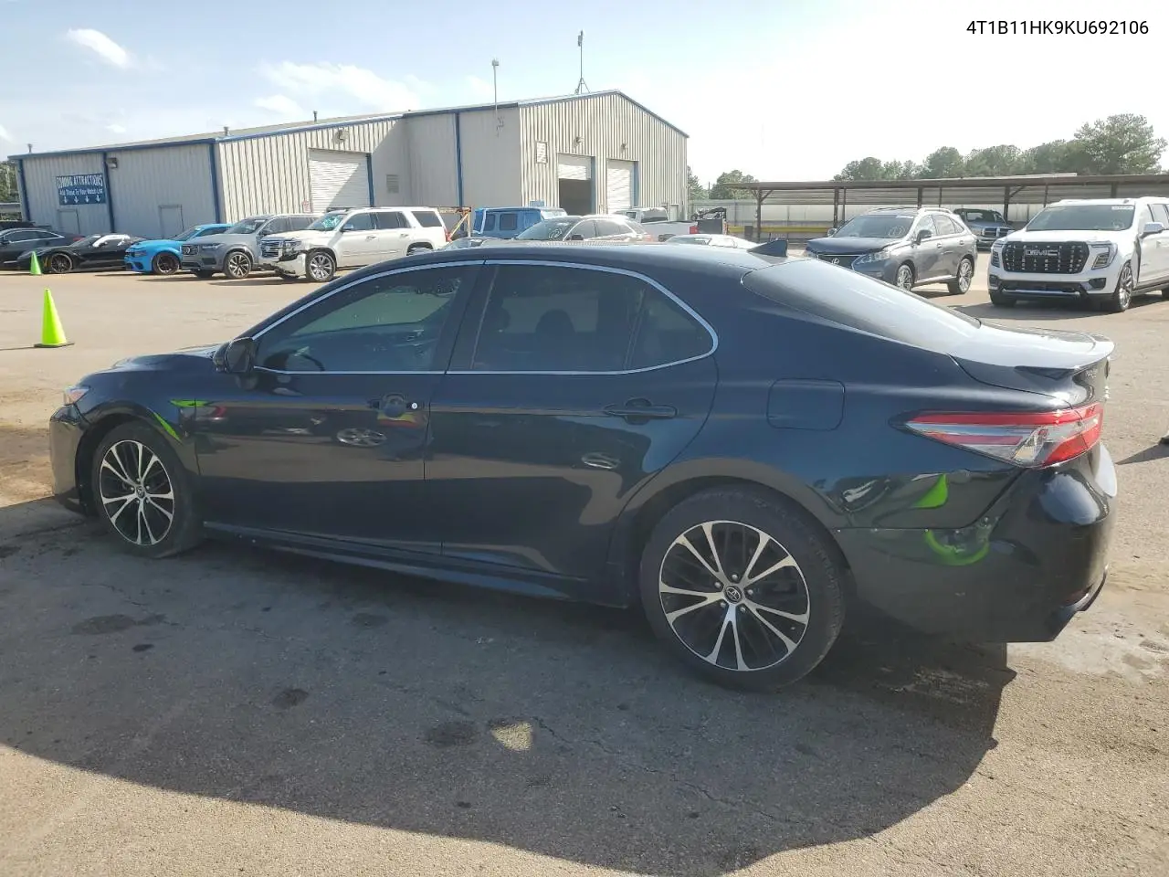2019 Toyota Camry L VIN: 4T1B11HK9KU692106 Lot: 62965595