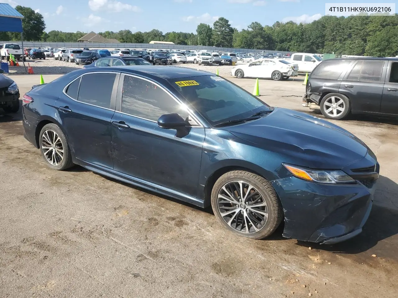 2019 Toyota Camry L VIN: 4T1B11HK9KU692106 Lot: 62965595