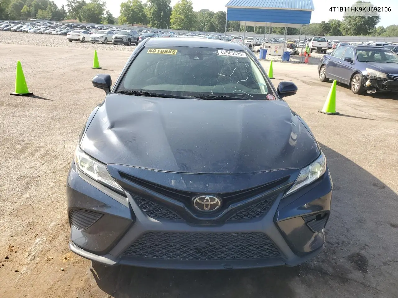 2019 Toyota Camry L VIN: 4T1B11HK9KU692106 Lot: 62965595