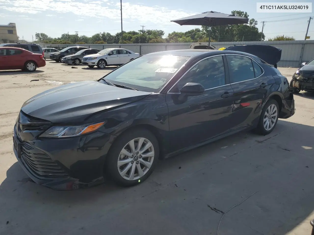 2020 Toyota Camry Le VIN: 4T1C11AK5LU324019 Lot: 56784825