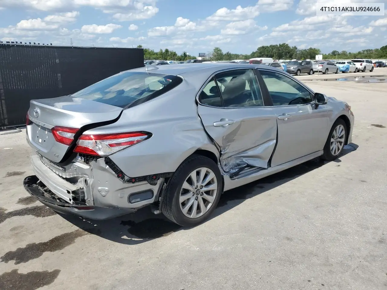 2020 Toyota Camry Le VIN: 4T1C11AK3LU924666 Lot: 57117785