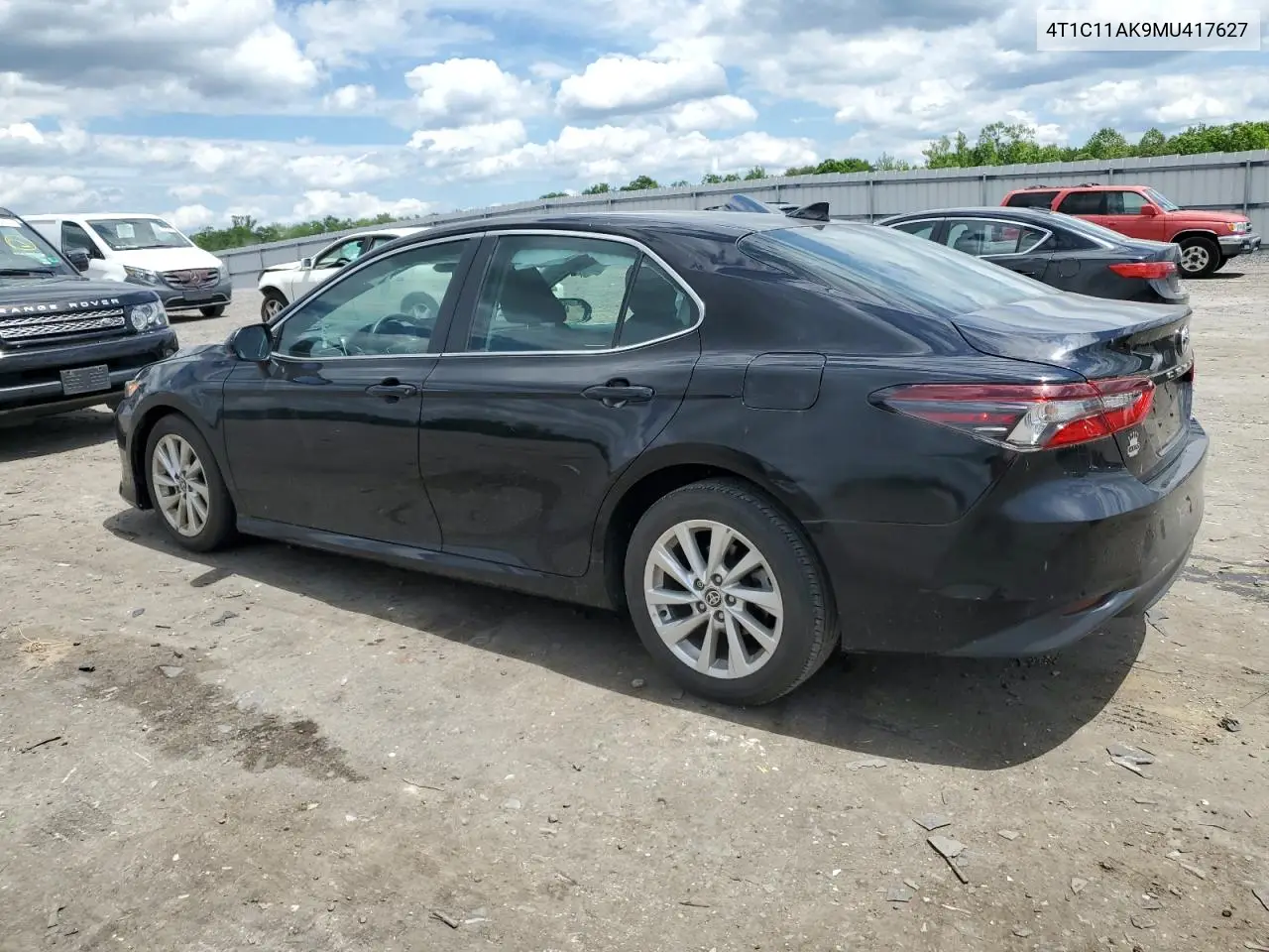 2021 Toyota Camry Le VIN: 4T1C11AK9MU417627 Lot: 55762905