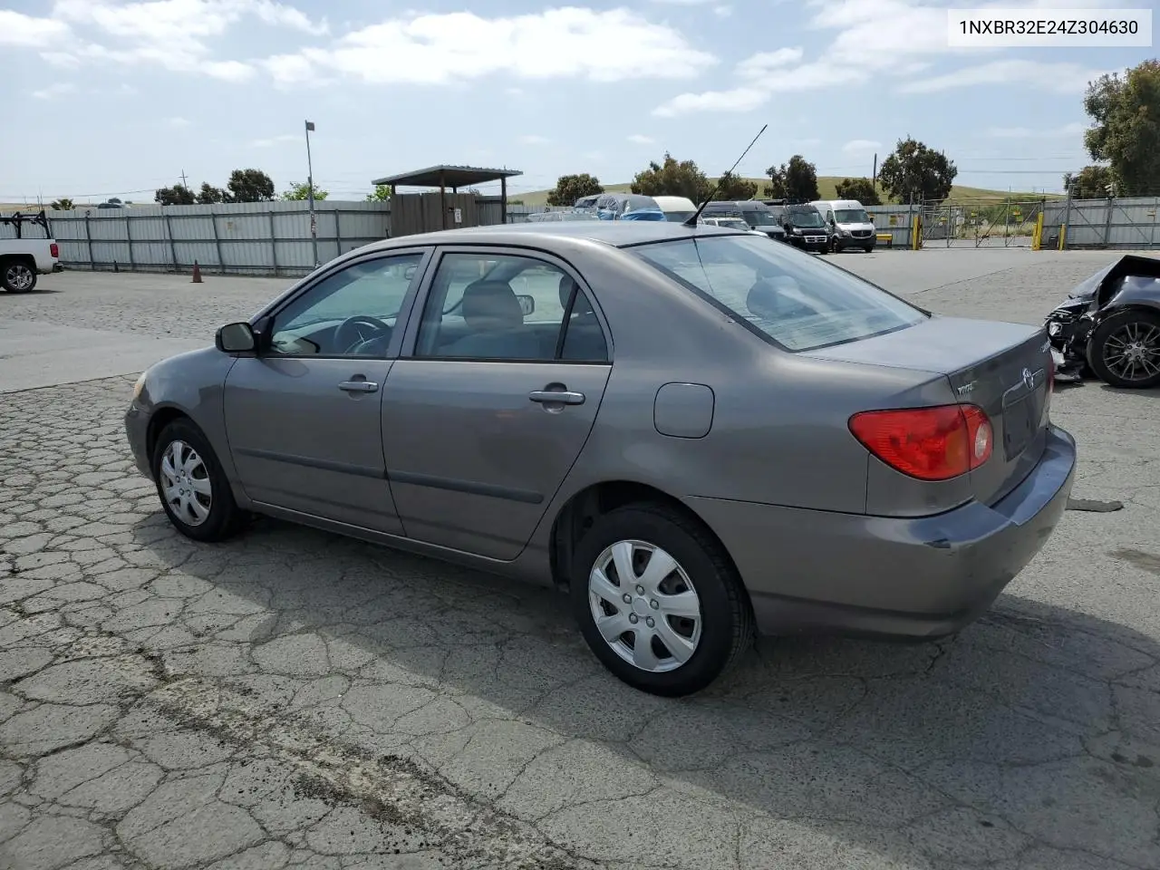 2004 Toyota Corolla Ce VIN: 1NXBR32E24Z304630 Lot: 56043555