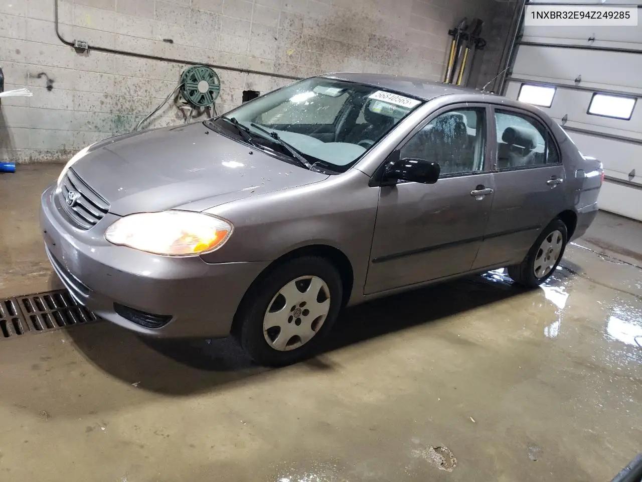 2004 Toyota Corolla Ce VIN: 1NXBR32E94Z249285 Lot: 56840565